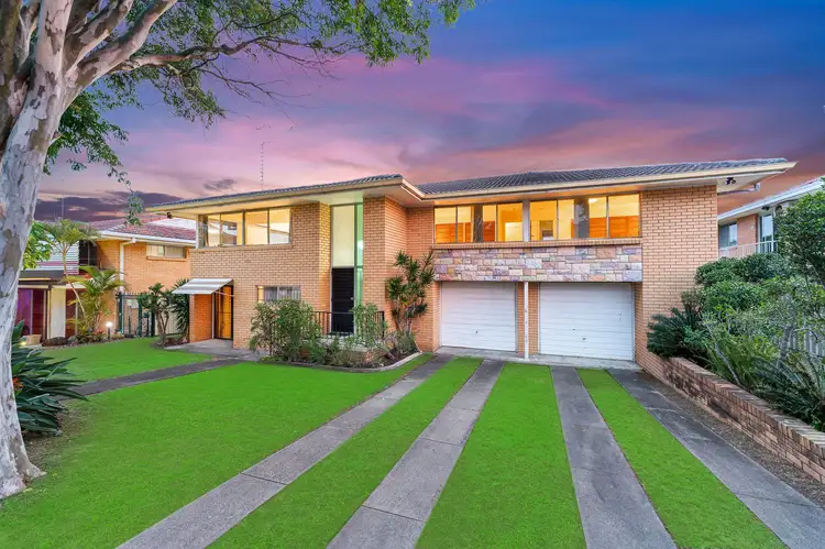 19 Craigview Street, Macgregor QLD 4109