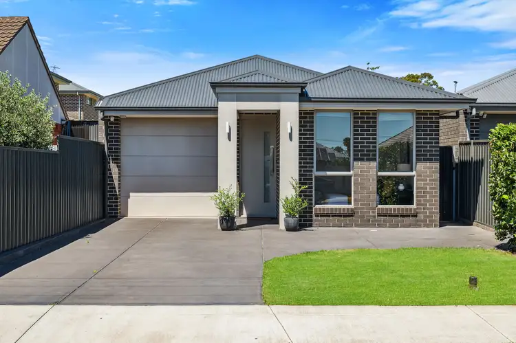 7 McNeilly Crescent, Seaton SA 5023