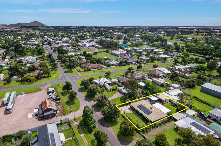 Second view of Homely house listing, 4 Webster Street, Mortlake VIC 3272
