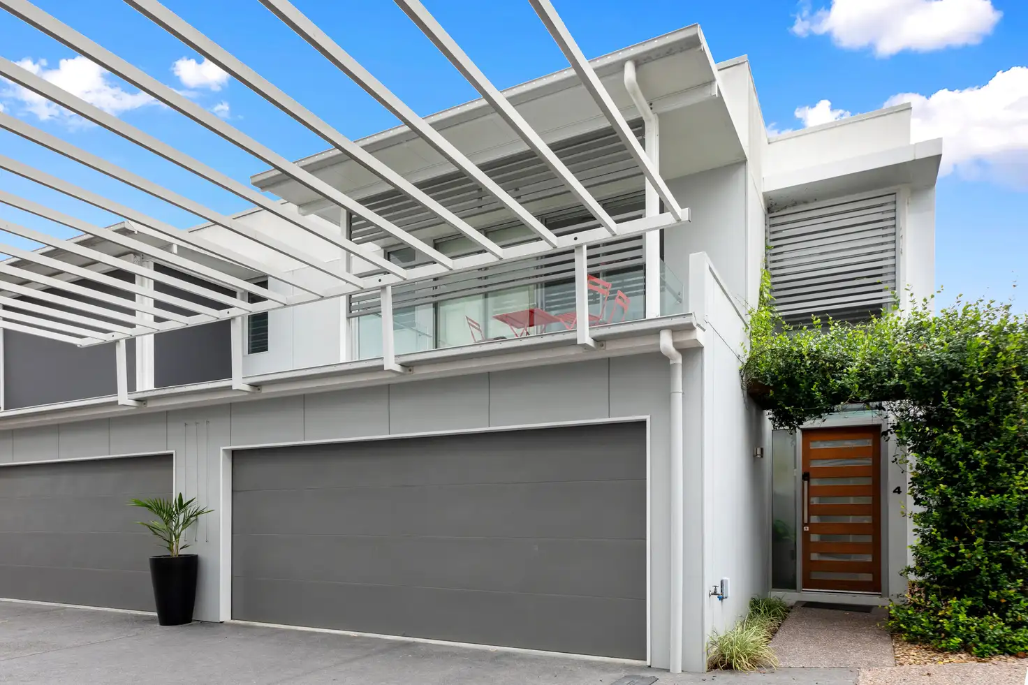 Main view of Homely townhouse listing, 4/97-105 Baringa Street, Morningside QLD 4170