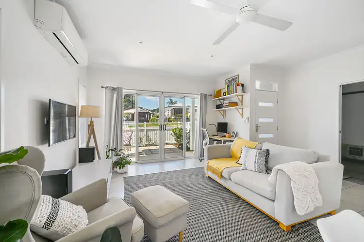 Second view of Homely unit listing, 2/11 Roberts Street, South Toowoomba QLD 4350