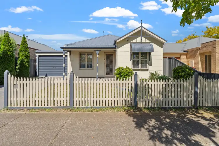 2 Brack Place, Caroline Springs VIC 3023