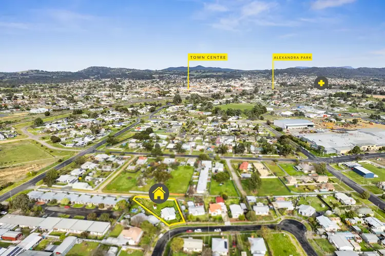 5 Steven Crescent, Ararat VIC 3377