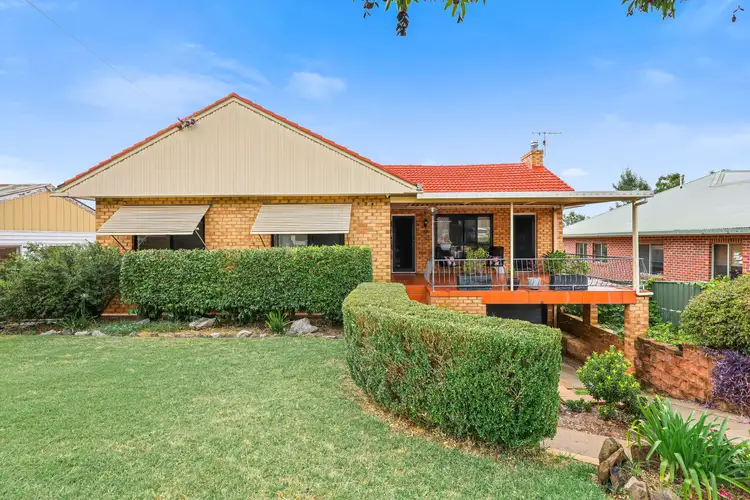 7 Douglas Avenue, Tamworth NSW 2340
