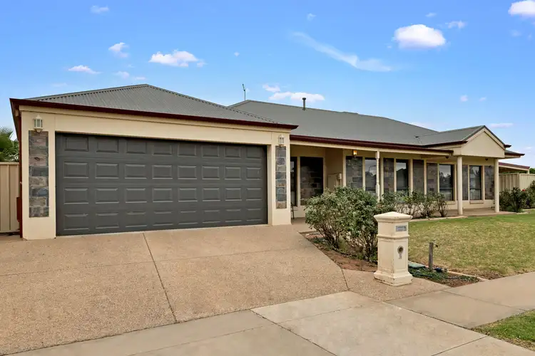 Second view of Homely house listing, 2 Canterbury Drive, Mildura VIC 3500