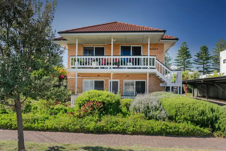 2/7 Renwick Street, West Beach SA 5024