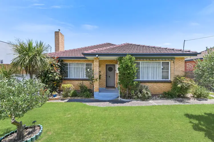 Fourth view of Homely house listing, 21 Viewbank Road, Mount Waverley VIC 3149