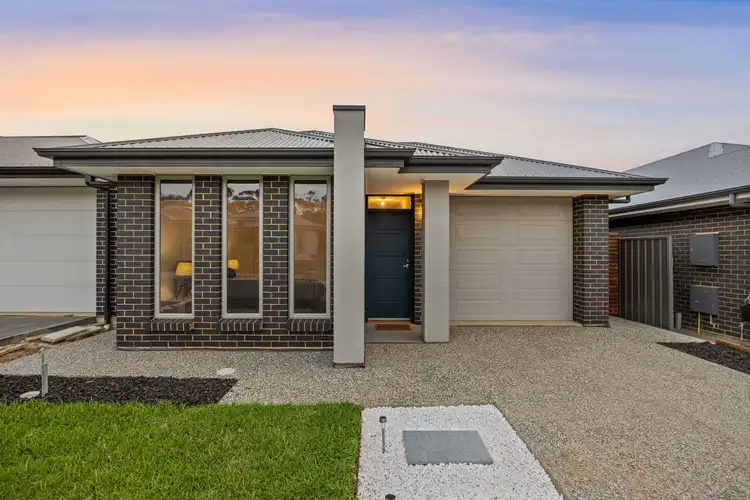 16 Clarence Street, Mount Barker SA 5251
