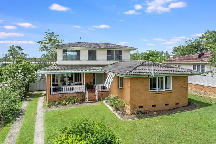 13 Kilkivan Avenue, Kenmore QLD 4069