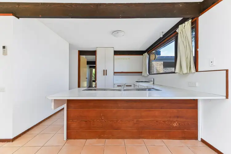 Fourth view of Homely house listing, 2 Como Court, Mount Waverley VIC 3149