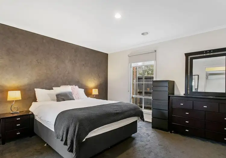 Fifth view of Homely house listing, 2 Petrel Place, Berwick VIC 3806