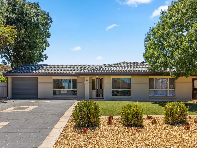 96 Mawson Circuit, Woodcroft SA 5162