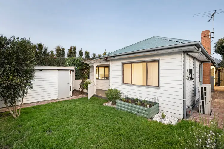 89 New Street, South Kingsville VIC 3015