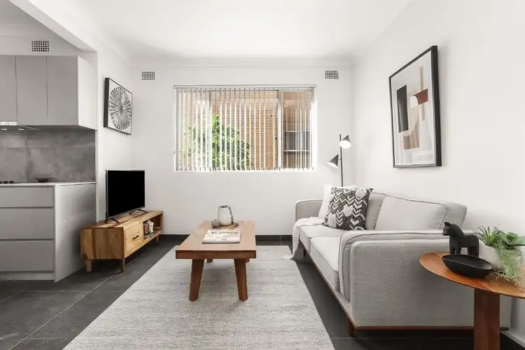 6/7 Bayley Street, Marrickville NSW 2204