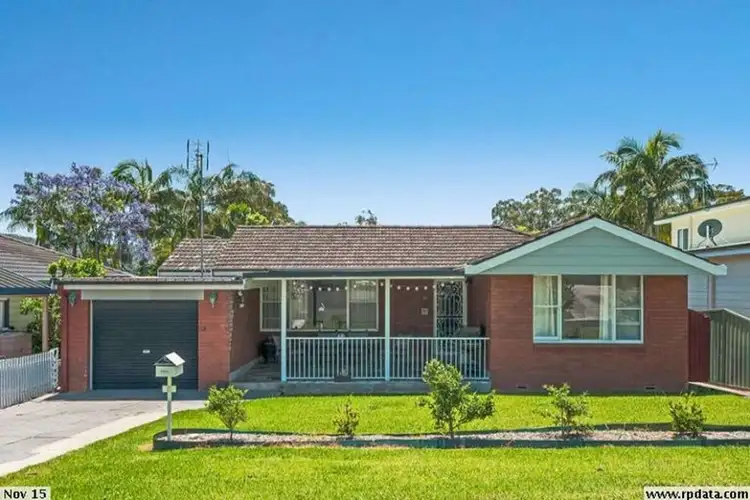 8 Lakewood Avenue, Green Point NSW 2251