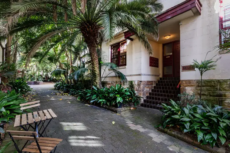 42 Bayswater Road