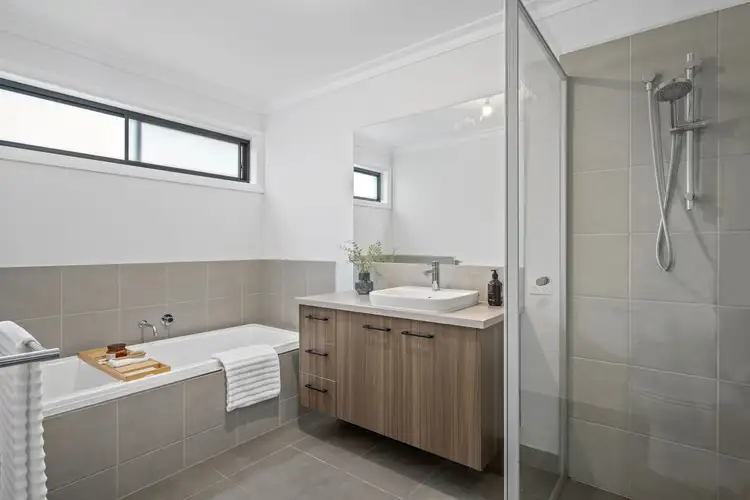 Sixth view of Homely house listing, 7/7 Rosemont Crescent, Kennington VIC 3550