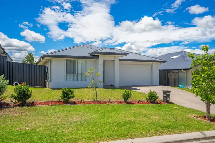 Second view of Homely house listing, 10 Crestwood Road, Thornton NSW 2322