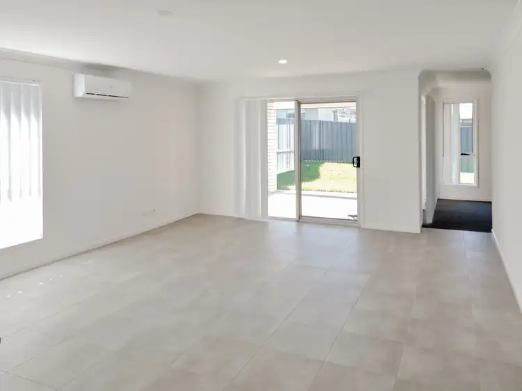 Fourth view of Homely house listing, 10 Crestwood Road, Thornton NSW 2322