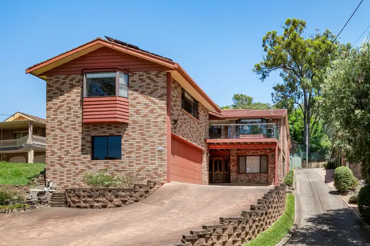 73 Riverside Road