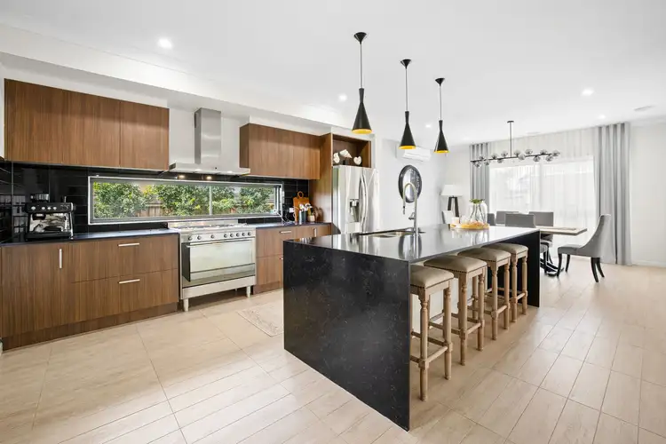 Sixth view of Homely house listing, 16 Orinoco Chase, Werribee VIC 3030