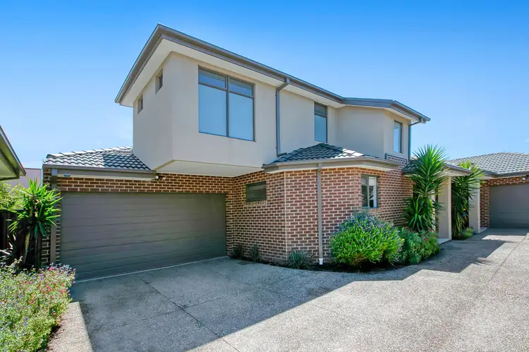 Main view of Homely townhouse listing, 2/22 Leonard Avenue, Glenroy VIC 3046