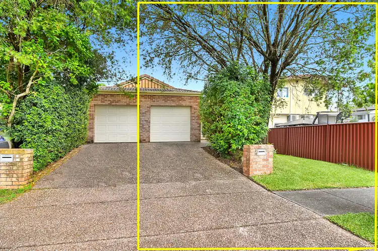 2/19 Enid Avenue, Southport QLD 4215