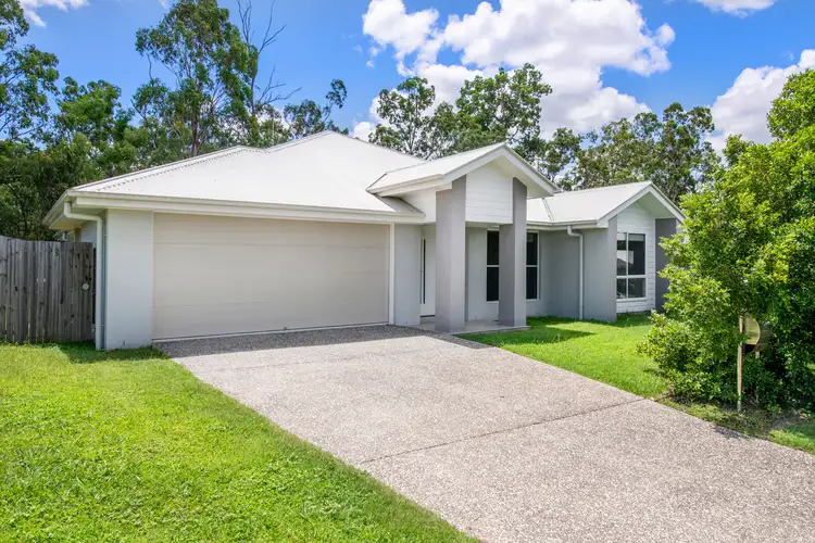 6 Songbird Circuit, Flagstone QLD 4280