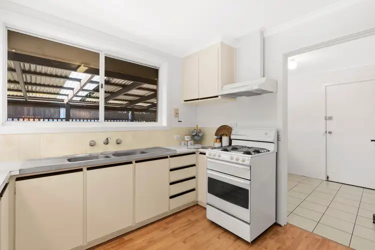Fifth view of Homely house listing, 3 Freeman Crescent, Mill Park VIC 3082