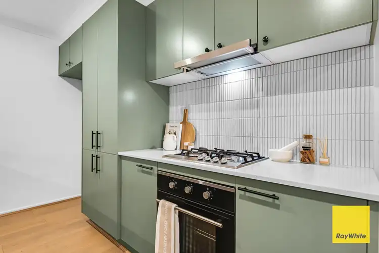 Sixth view of Homely house listing, 2/12 Starflower Way, Truganina VIC 3029
