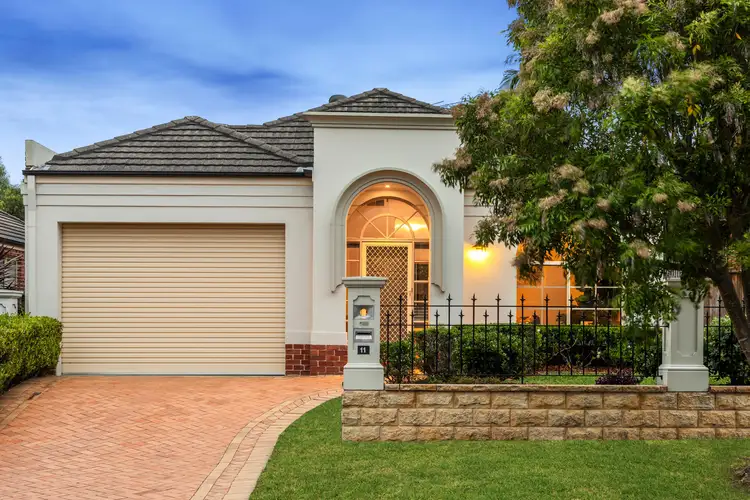 11 Garnet Grove, Glenwood NSW 2768