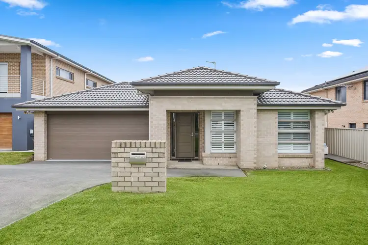 8 Coolum Parkway, Shell Cove NSW 2529