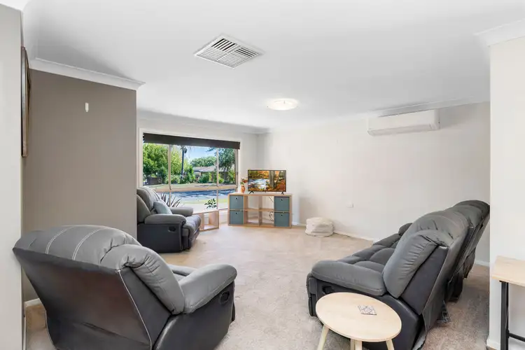 Second view of Homely house listing, 42 Oleander Crescent, Lake Albert NSW 2650