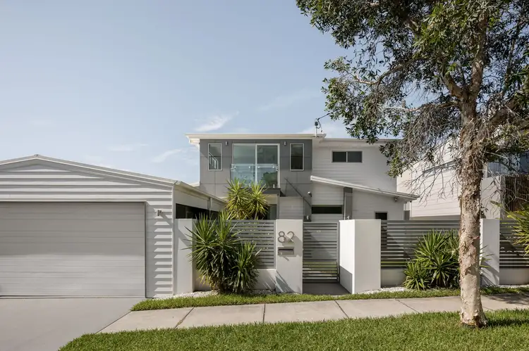 82 Bovelles Street, Camp Hill QLD 4152