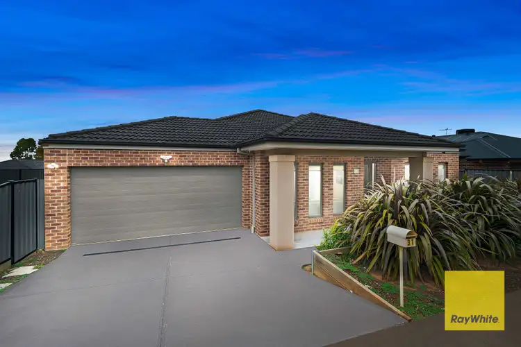 Second view of Homely house listing, 31 Tableland Road, Tarneit VIC 3029