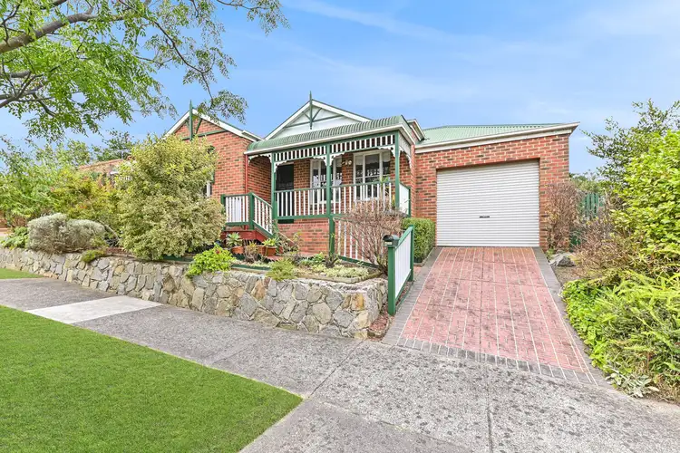 Second view of Homely house listing, 6 Lavender Place, Berwick VIC 3806