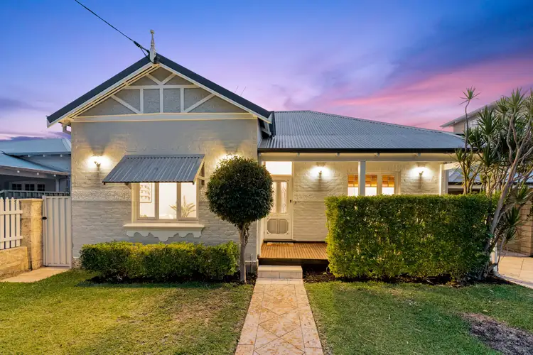 105 Tenth Avenue, Inglewood WA 6052