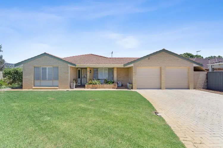 5 Walleroo Place, Rockingham WA 6168