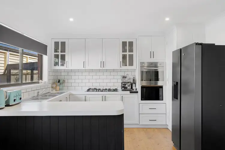 Fifth view of Homely house listing, 17 Kirily Court, White Hills VIC 3550