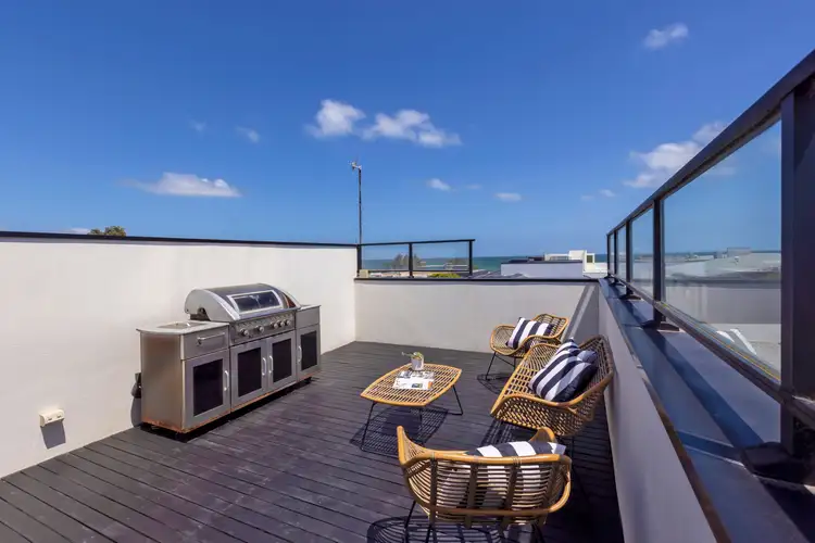 2/586A Nepean Highway, Bonbeach VIC 3196