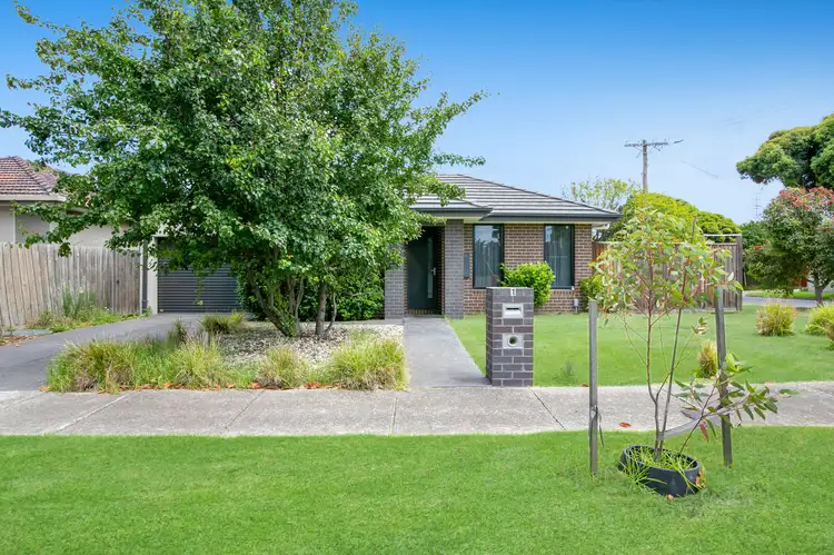 Main view of Homely unit listing, 1 Mountbatten Court, Reservoir VIC 3073