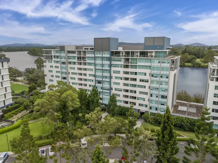 4203/205 King Arthur Terrace, Tennyson QLD 4105