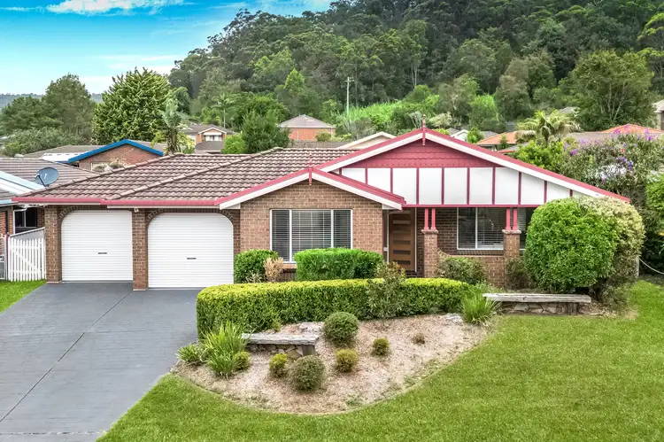 15 Singleton Road, Point Clare NSW 2250