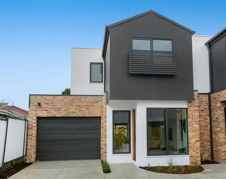 2/62 Crookston Road, Reservoir VIC 3073