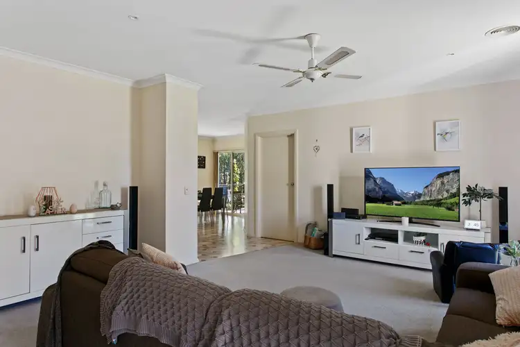 Second view of Homely house listing, 4 Miranda Close, Strathdale VIC 3550