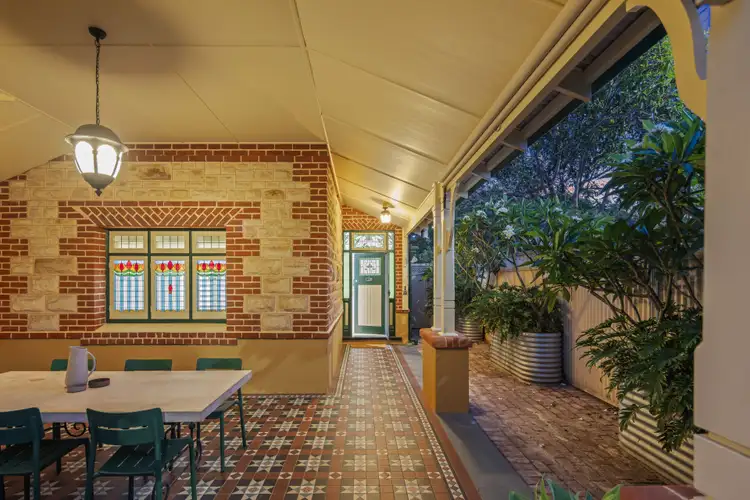 82 Broadway, Glenelg South SA 5045