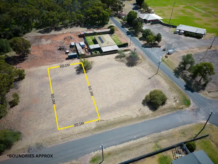 12 Thornber Street, Oaklands NSW 2646