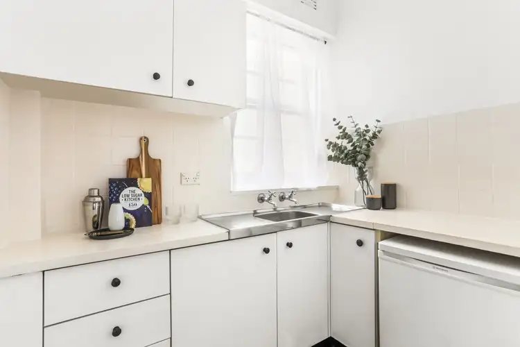 Fifth view of Homely studio listing, 27/3 Crick Avenue, Elizabeth Bay NSW 2011