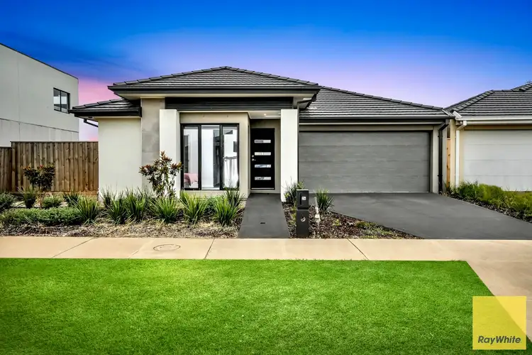 24 Sicily Avenue, Deanside VIC 3336