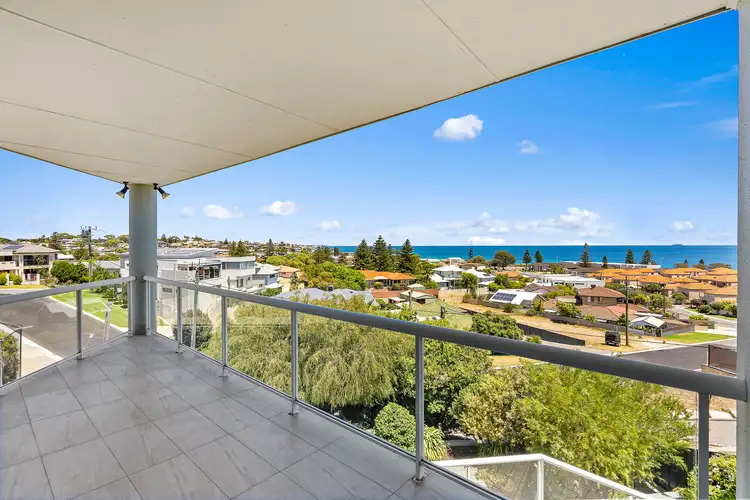 5 Hawkins Avenue, Sorrento WA 6020